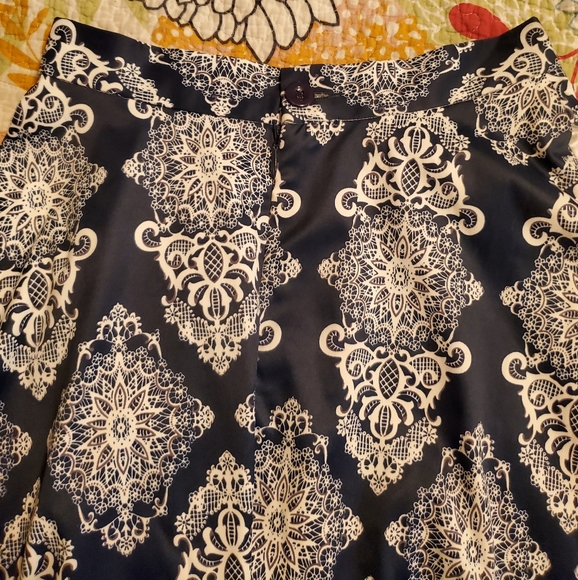 A Line Skirt - Picture 5 of 6